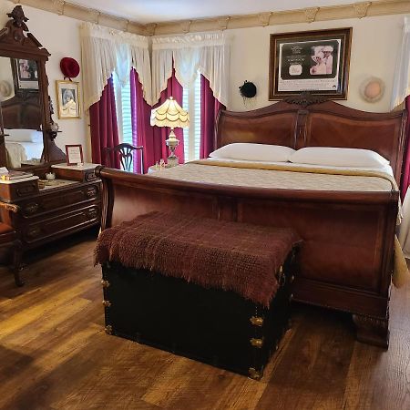 Red Bluff Cottage Bed & Breakfast Montgomery Eksteriør billede